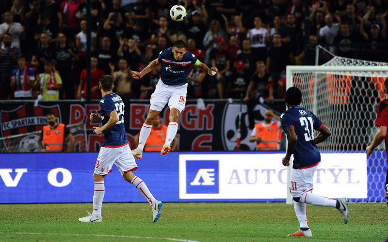 «Црвена Звезда» в ответном матче против «Спартака» из Трнавы