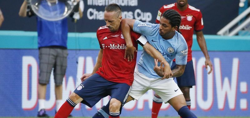 Дуглас Луис против Франка Рибери