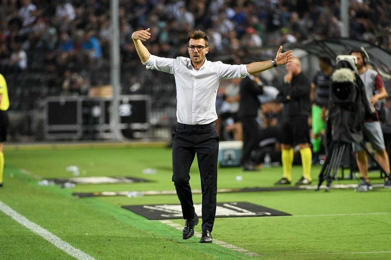 Рафаэль Вики