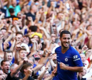 Эден Азар празднует гол в ворота «Борнмута»