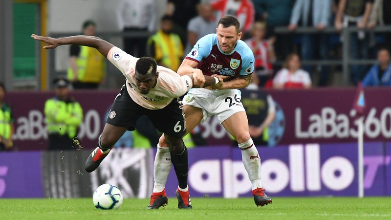 Поль Погба против Фила Бардсли