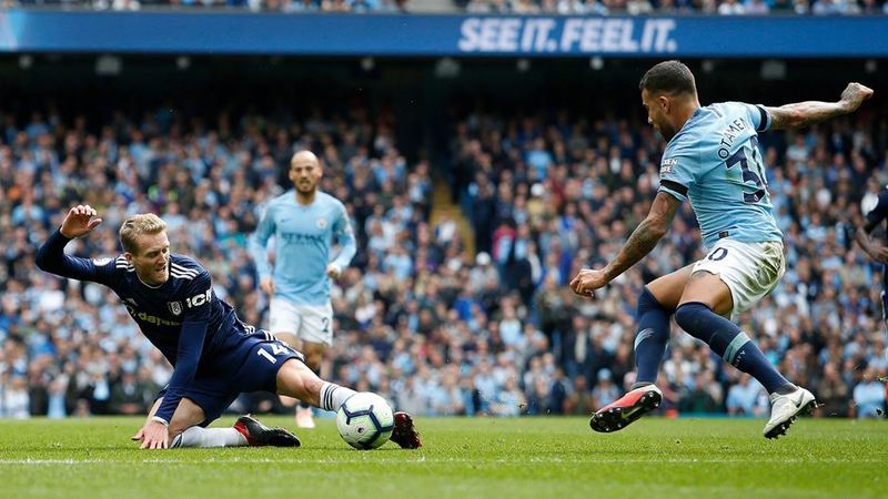 Андреа Шюррле против Николаса Отаменди