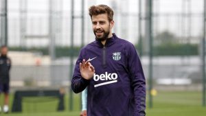 Жерар Пике на тренировке перед домашним матчем «Барселоны» против «Реал Мадрида»