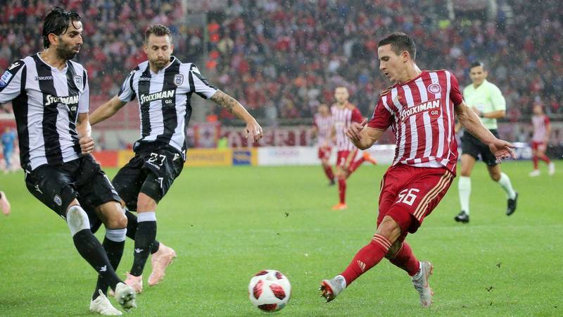 Даниэль Поденсе в домашнем матче против игроков ПАОК (0:1)