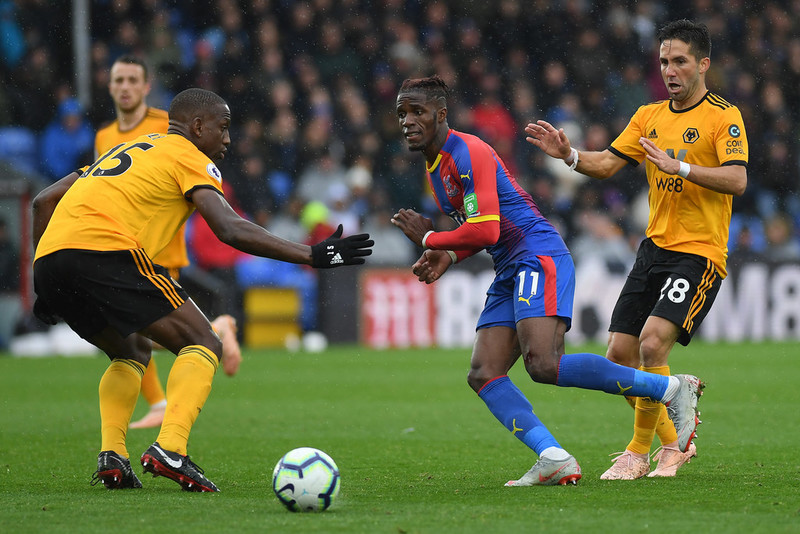 Уилфрид Заа в домашнем матче «Кристал Пэласа» против «Вулверхэмптон Уондерерс» (0:1)