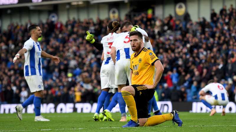 Мэтт Доэрти в выездном матче «Вулверхэмптона» против «Брайтона» (1:0)