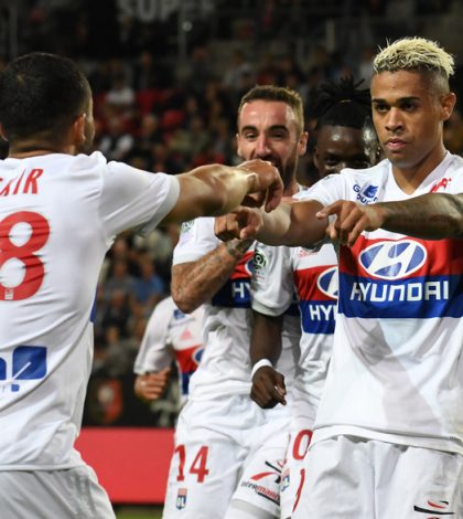 Шахтер - Лион