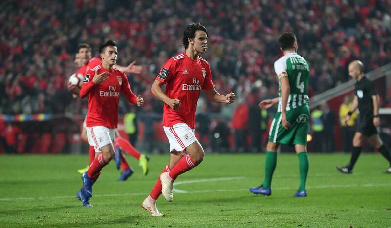 Фото с матча Бенфика 4:2 Риу Ави