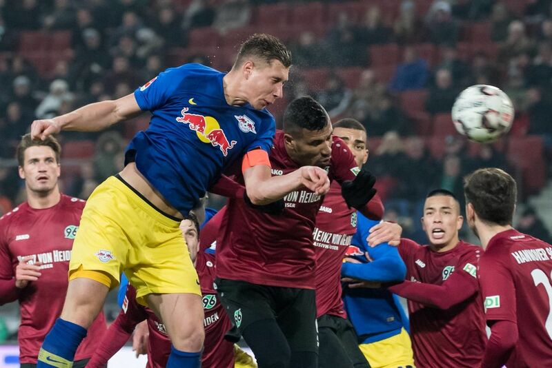 Фото с матча Ганновер 0:3 РБ Лейпциг