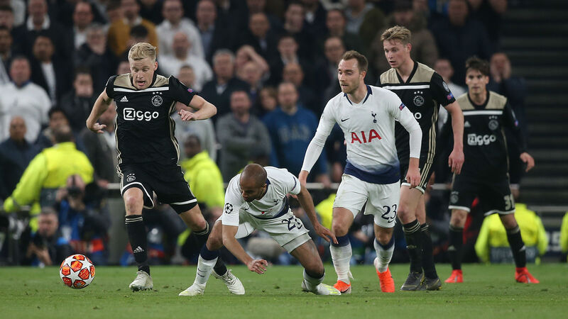 Фото с матча Тоттенхэм 0:1 Аякс