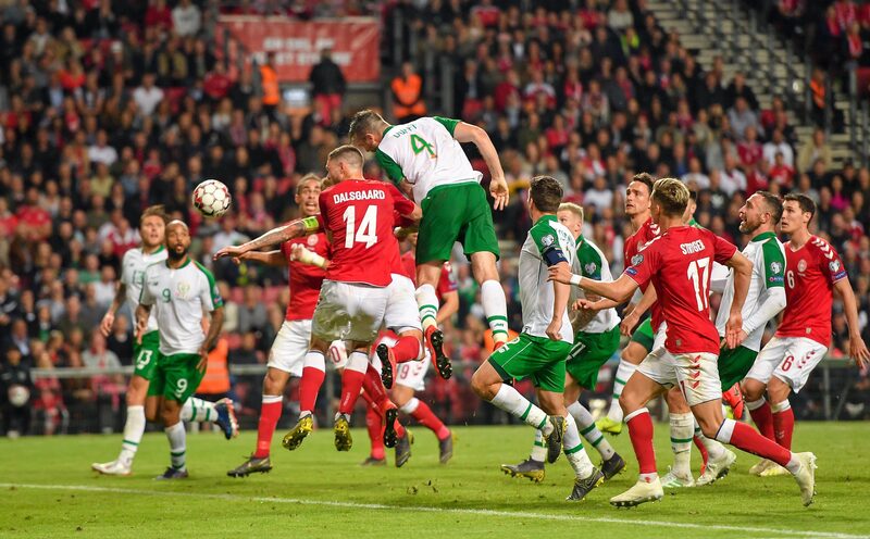 Фото с матча Дания 1:1 Ирландия