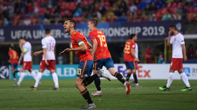 Фото с матча Испания 5:0 Польша (сборные до 21-го года)