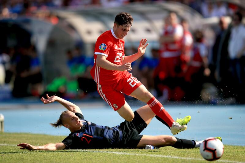 Фото с матча Хорватия 2:1 Уэльс