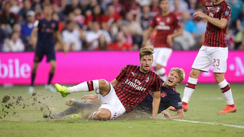 Милан — Бенфика