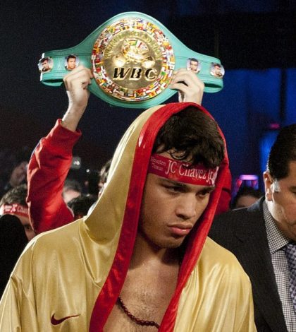 Хулио Сезар Чавес - Эверт Браво