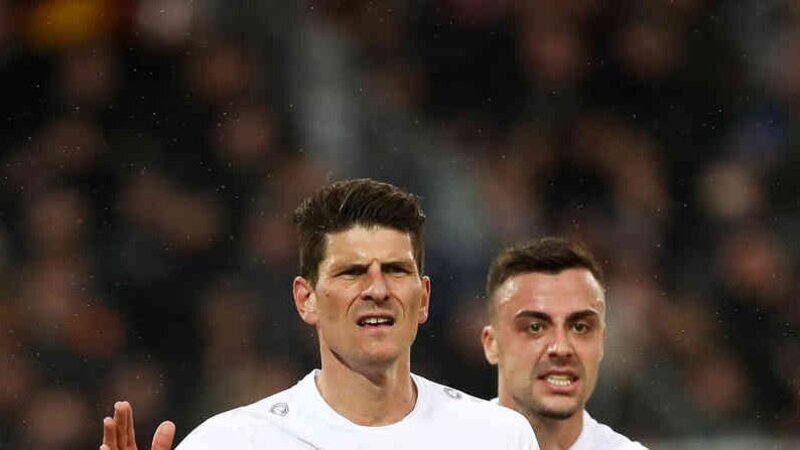 Байер 04 Леверкузен — Штутгарт