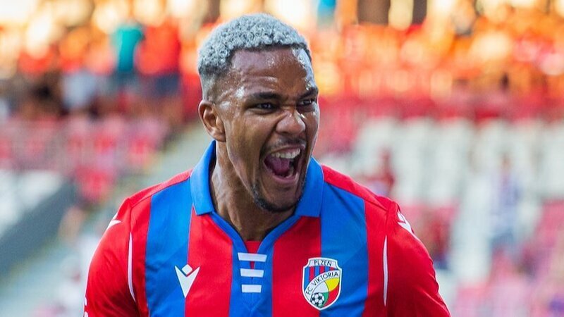 Алкмар Занстрек — Виктория Пльзень