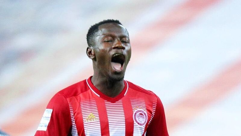 Олимпиакос Пирей — Омония