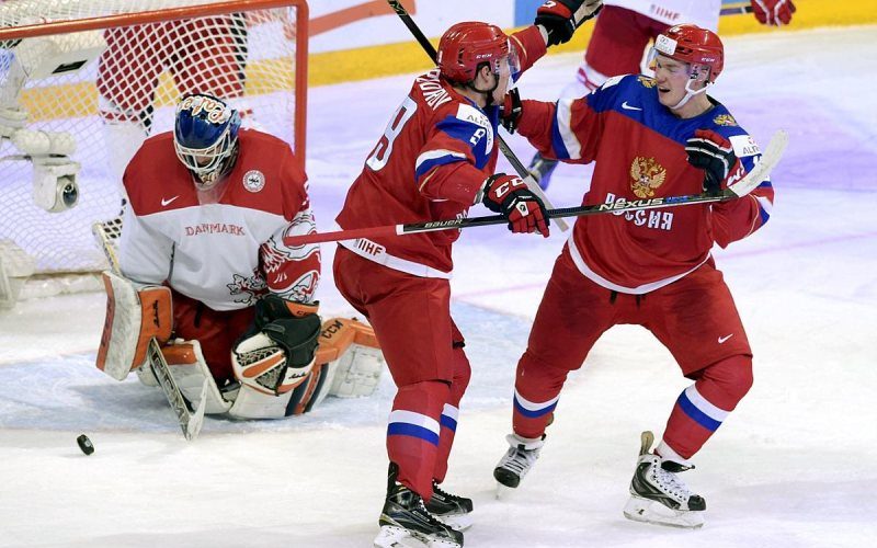 Сборная России — Сборная Дании