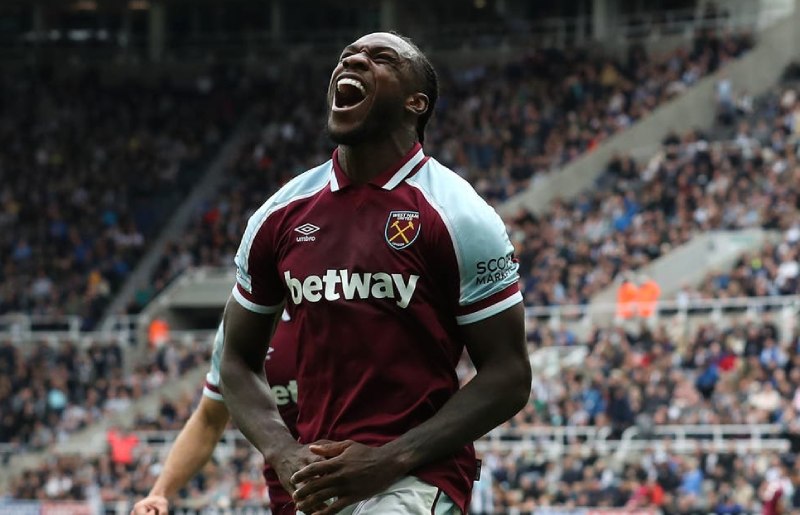 Майкл Антонио