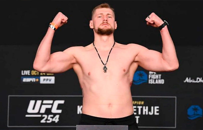 Александр Волков