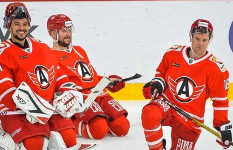 Автомобилист